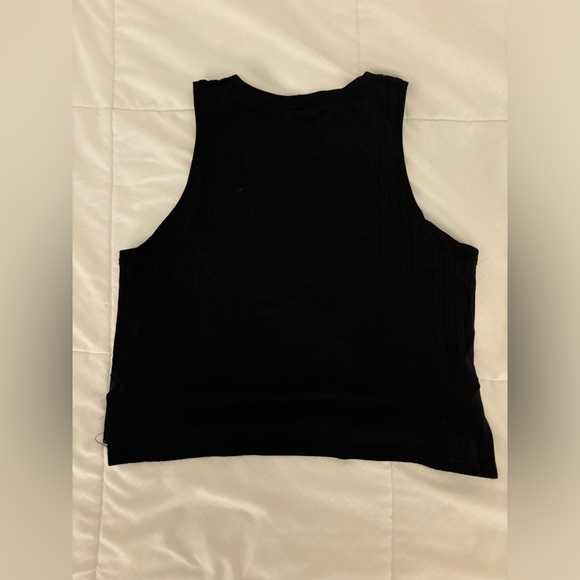 lululemon train to be tank top - Picture 2 of 2